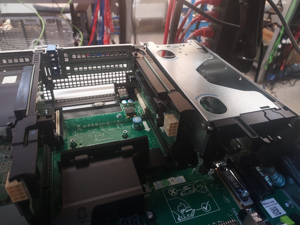 R730-Riser1-Installed