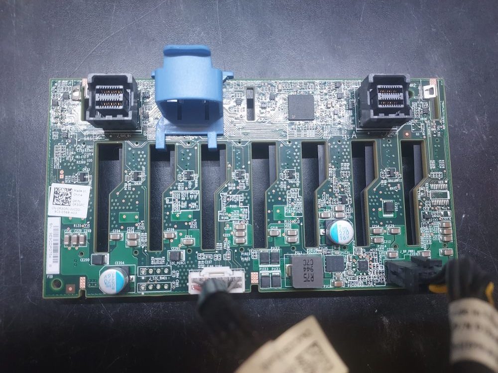 Dell PowerEdge R740 8 Bay SFF backplane