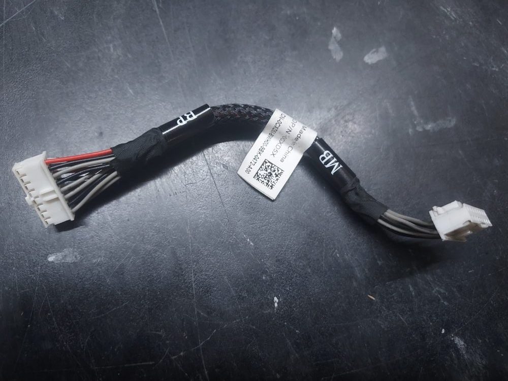 Signal cable for R740 8 Bay SFF backplane