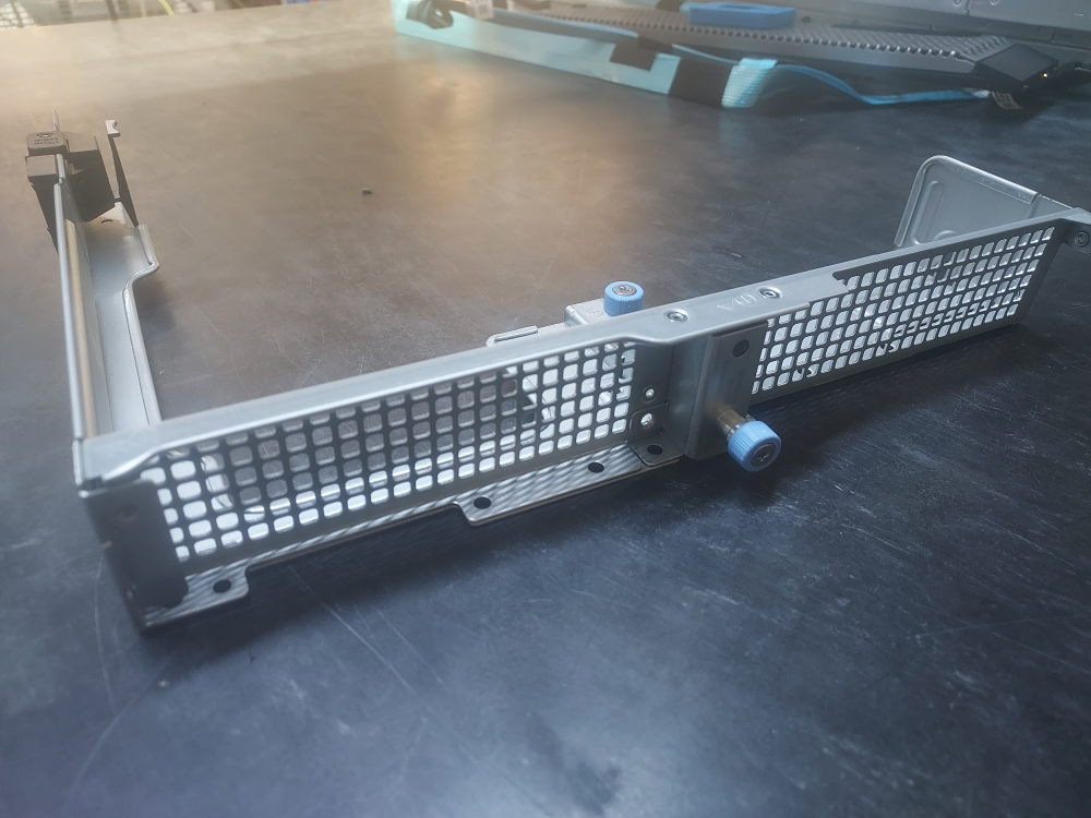 R740-xd-rear-filler