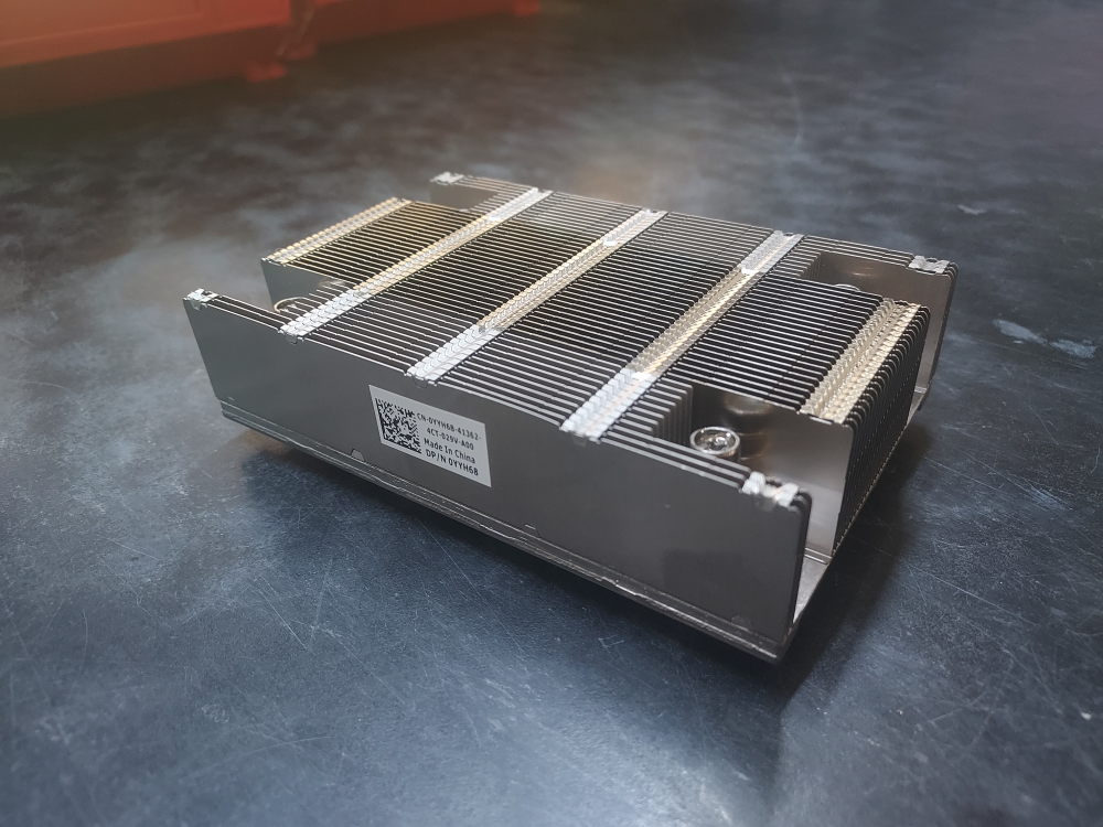 R740xd-mid-bay-heatsink