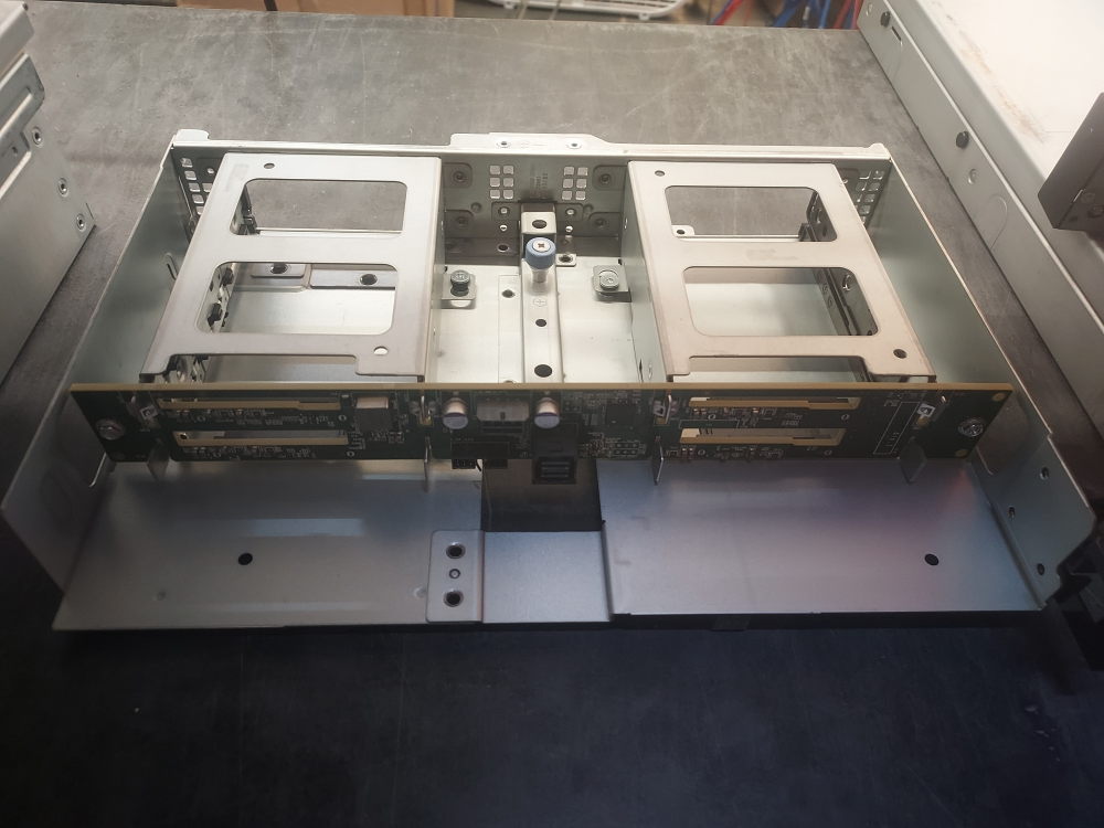 4 Bay SFF flex bay for R740xd