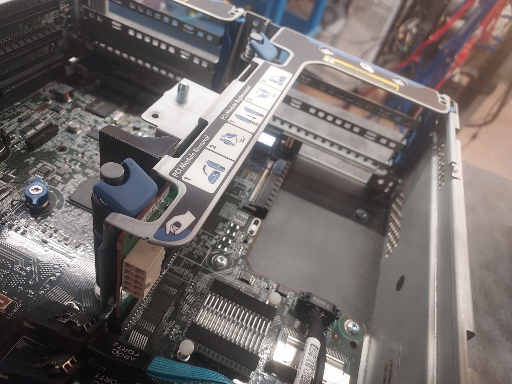 Riser 1 for the HP DL 380 G9 server