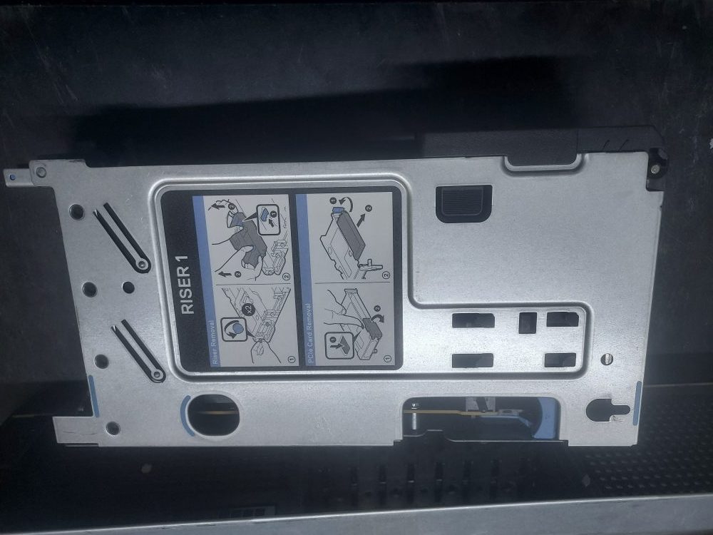Riser 1 for the Dell PowerEdge R840