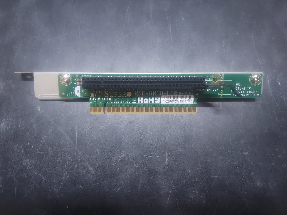 RSC-RR1U-E16 riser compatible with the Supermicro SuperServer SYS-5019S-MR