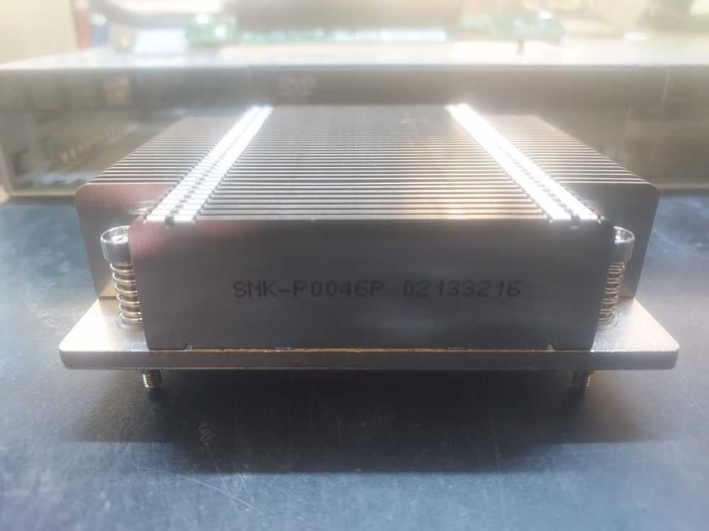 Heatsink pulled from a Supermicro SuperServer SYS-5019S-MR