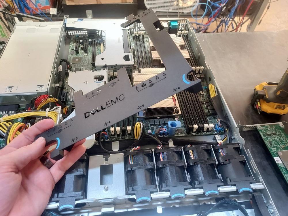 Air shroud for the Dell PowerEdge R440