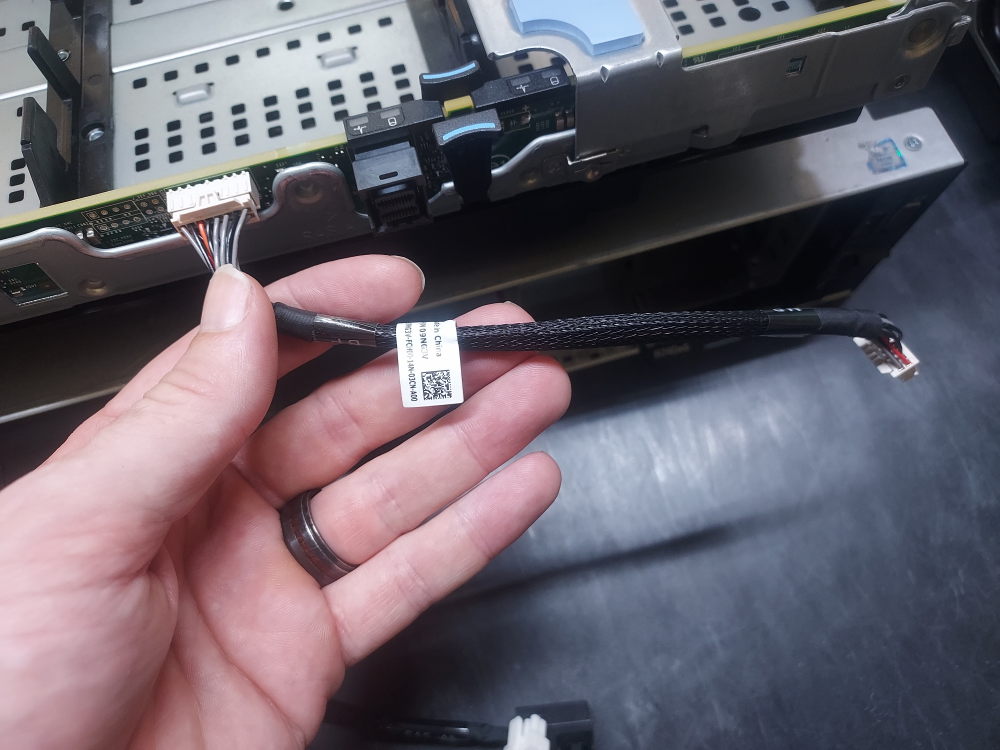 R740xd Mid Bay Signal Cable 09NG3V