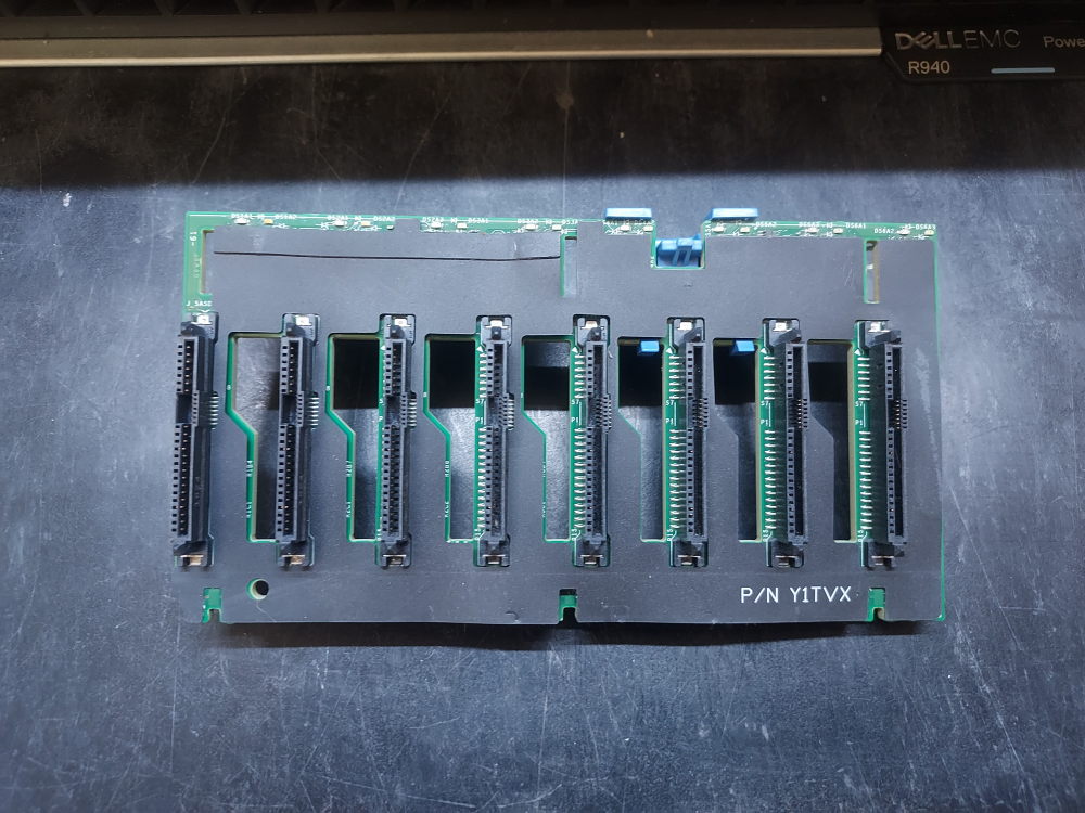 Dell PowerEdge R940 8 Bay SFF backplane