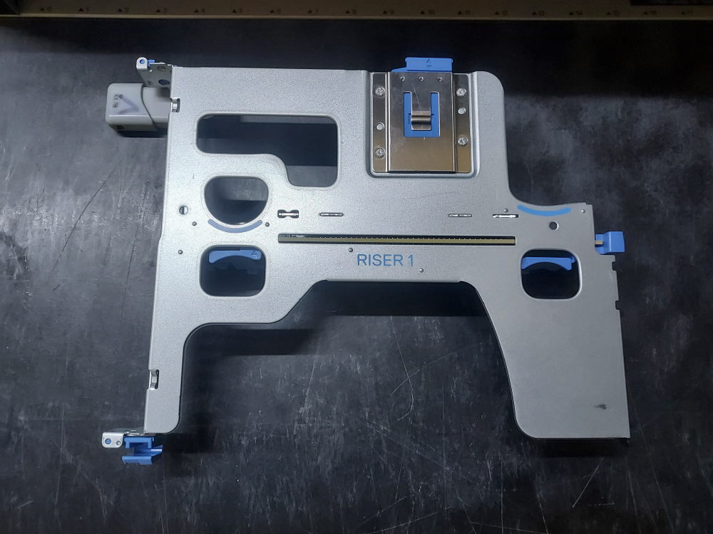 Riser 1 for the Dell PowerEdge R640 server