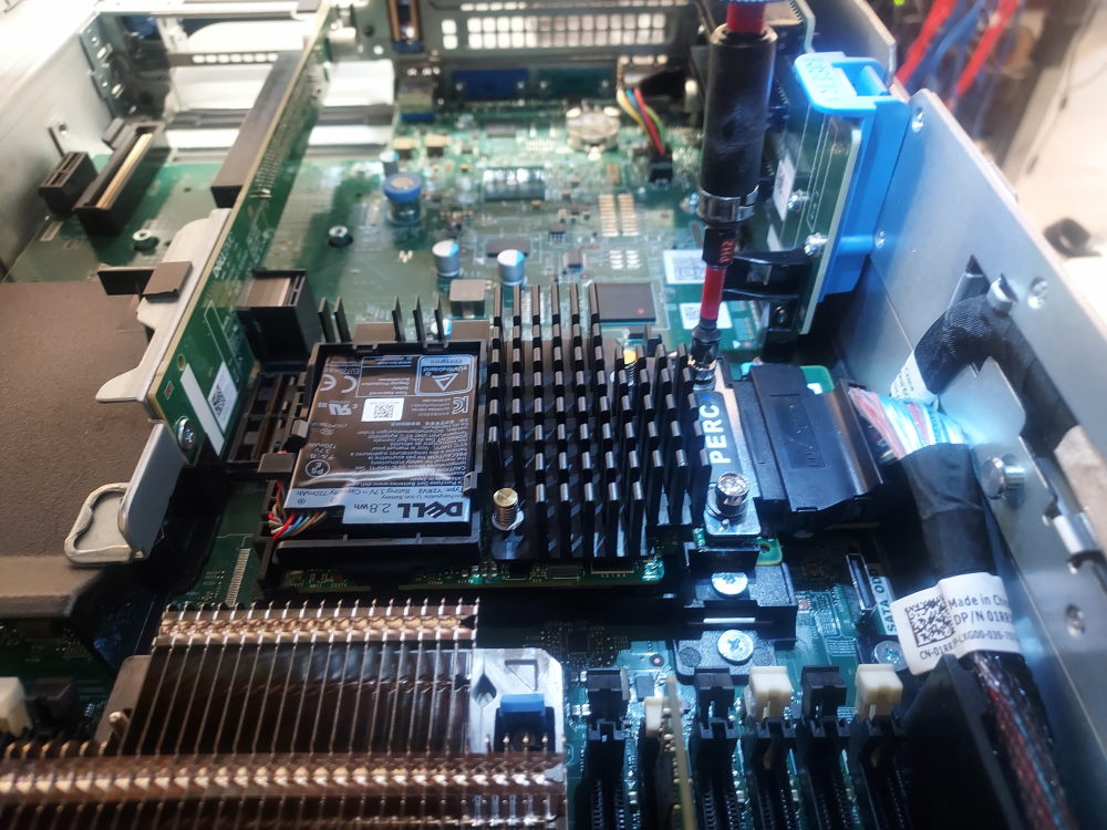 Screwing down the H740P mini